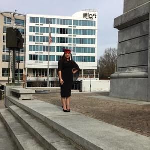 Meet your Posher, Marcela